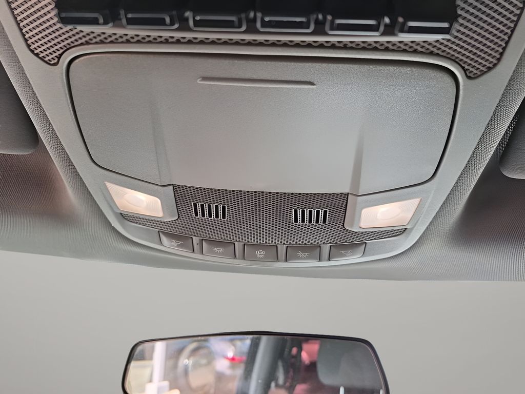 Used 2019 White Ford XL image 40