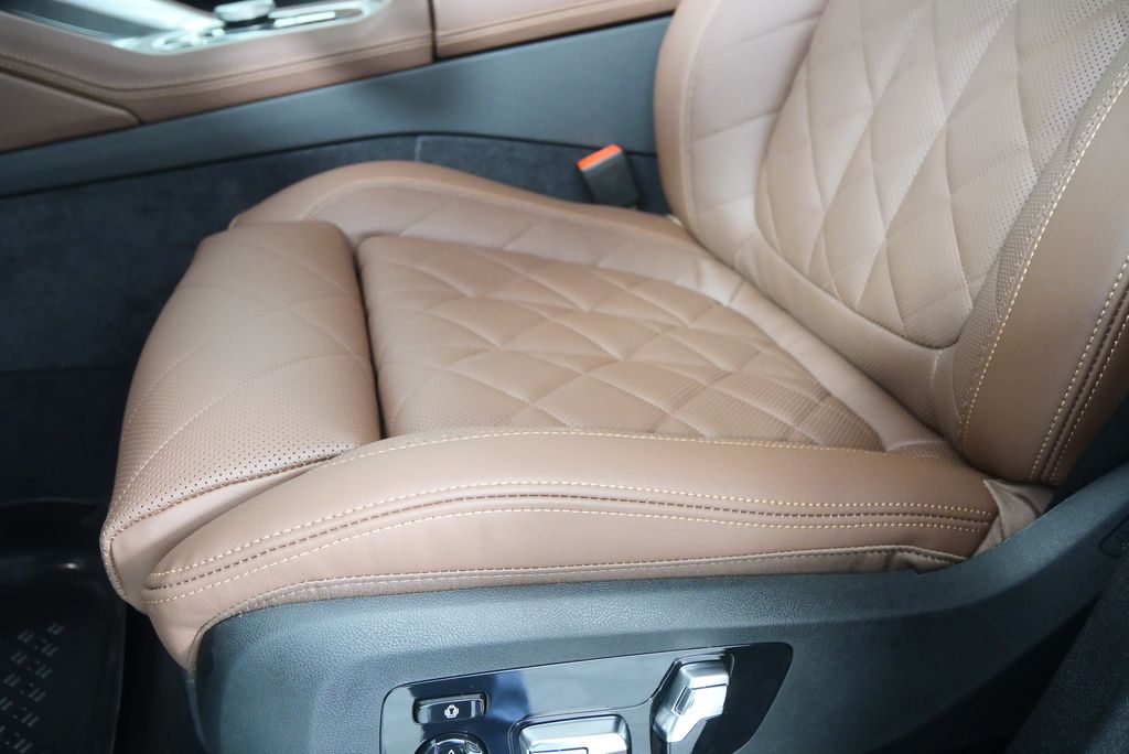 Thumbnail: 2026 BMW X6 - 10