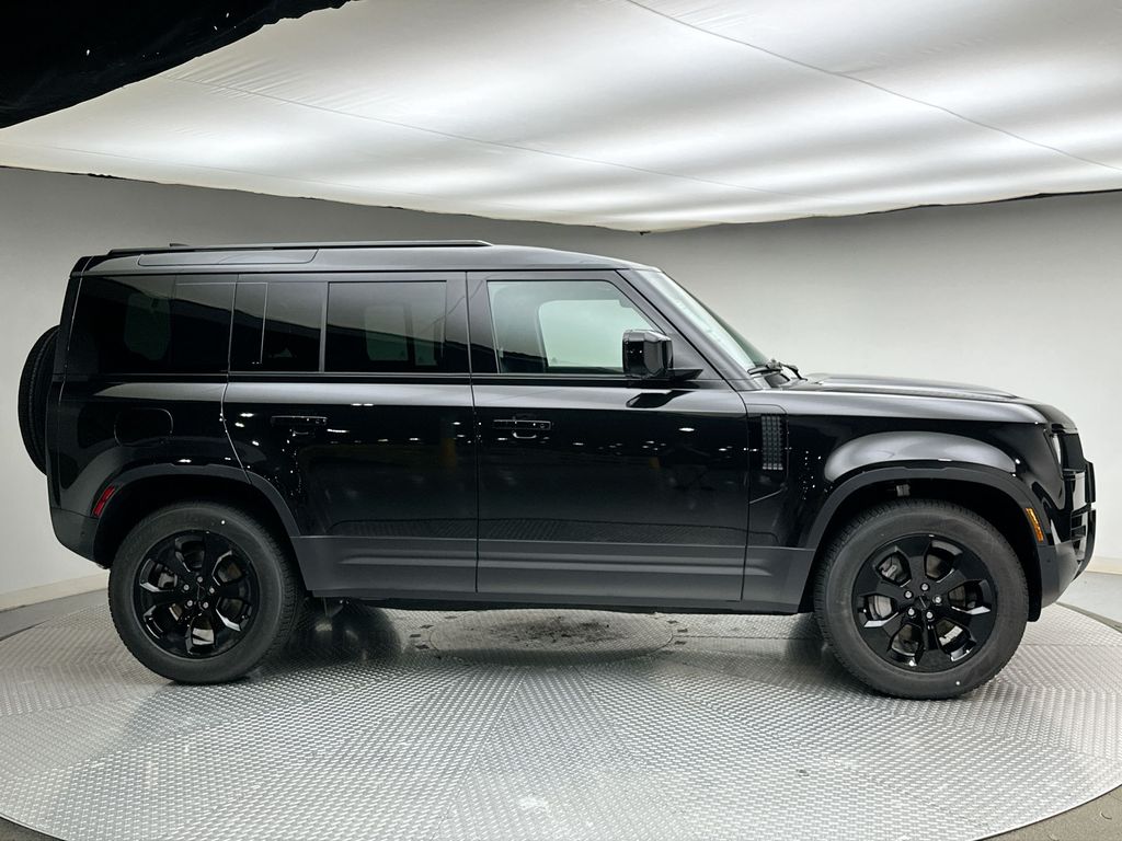 Thumbnail: 2026 Land Rover Defender - 4