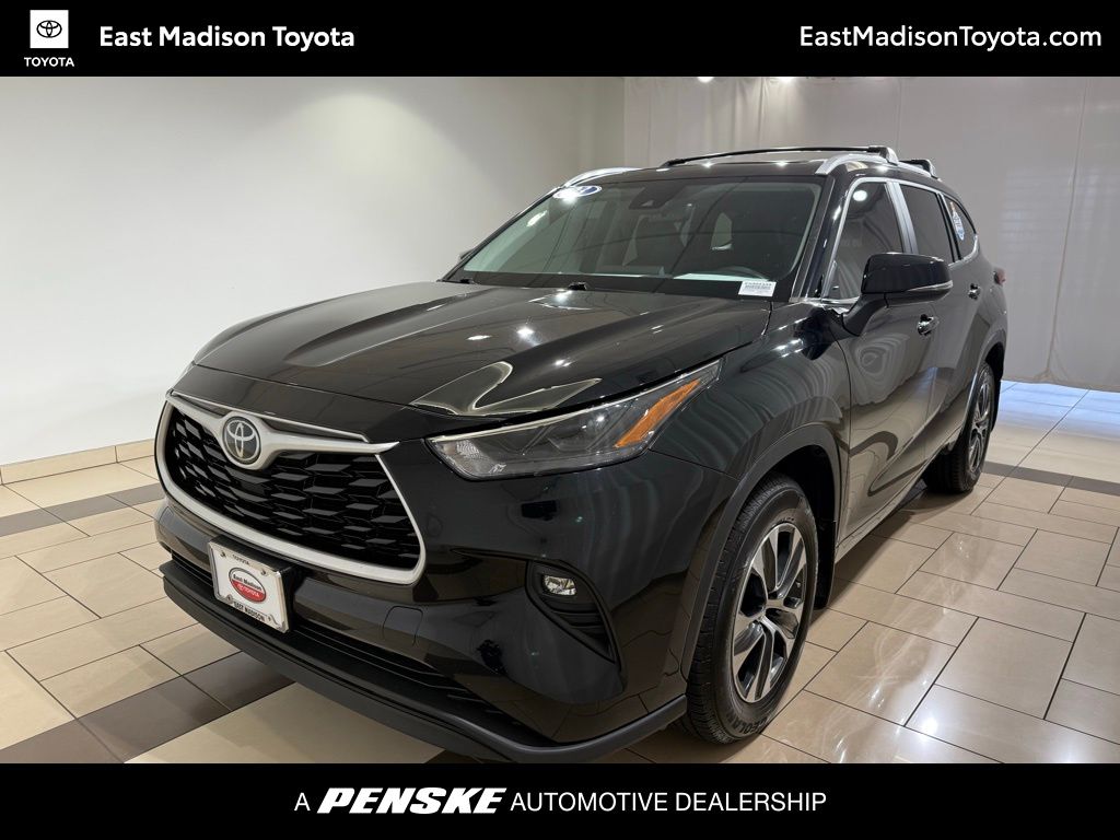 Thumbnail: 2023 Toyota Highlander - 1
