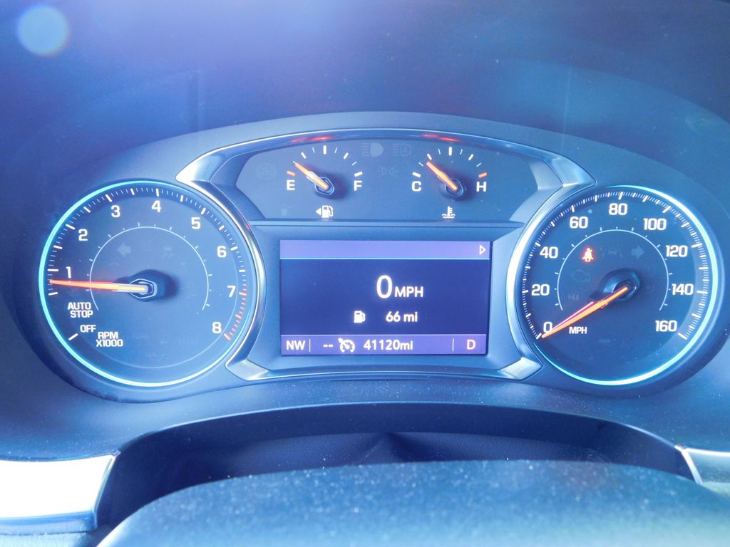 Thumbnail: 2023 Chevrolet Traverse - 11