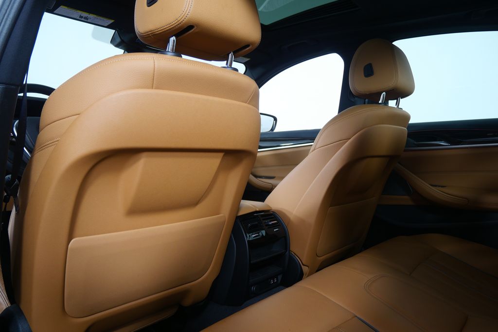 Thumbnail: 2023 BMW 5 Series - 19
