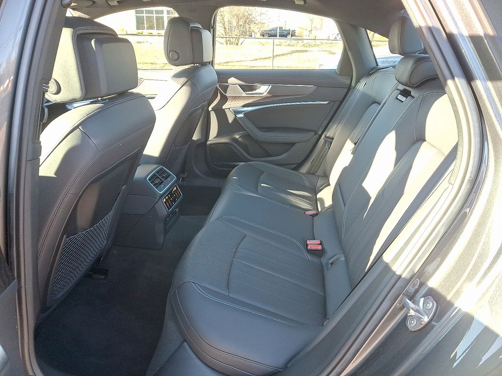 Thumbnail: 2023 Audi A6 - 10