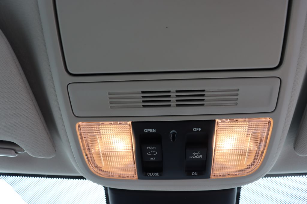 2025 Honda Odyssey EX-L 26
