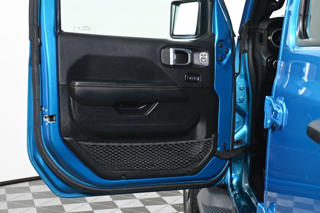 Thumbnail: 2024 Jeep Wrangler - 30