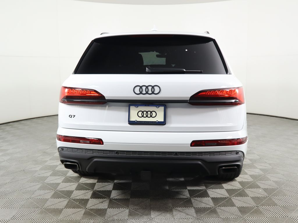 2025 Audi Q7  6