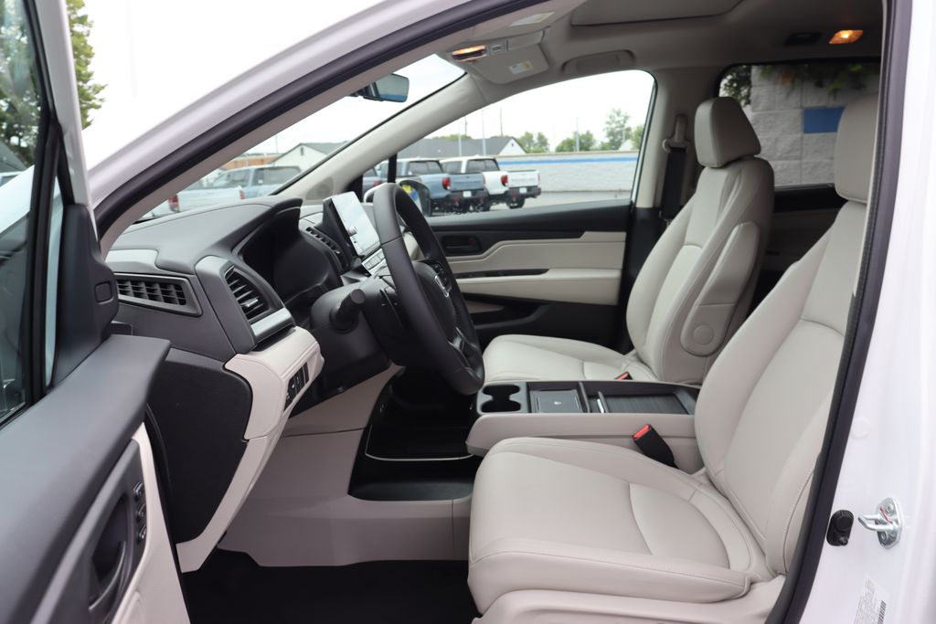 2025 Honda Odyssey EX-L 29
