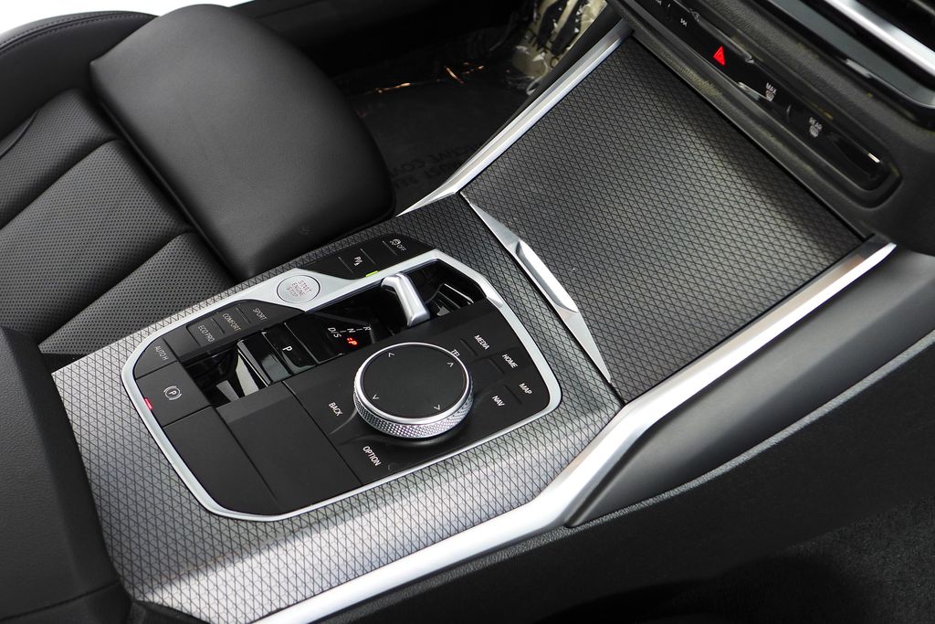 Thumbnail: 2024 BMW 3 Series - 15