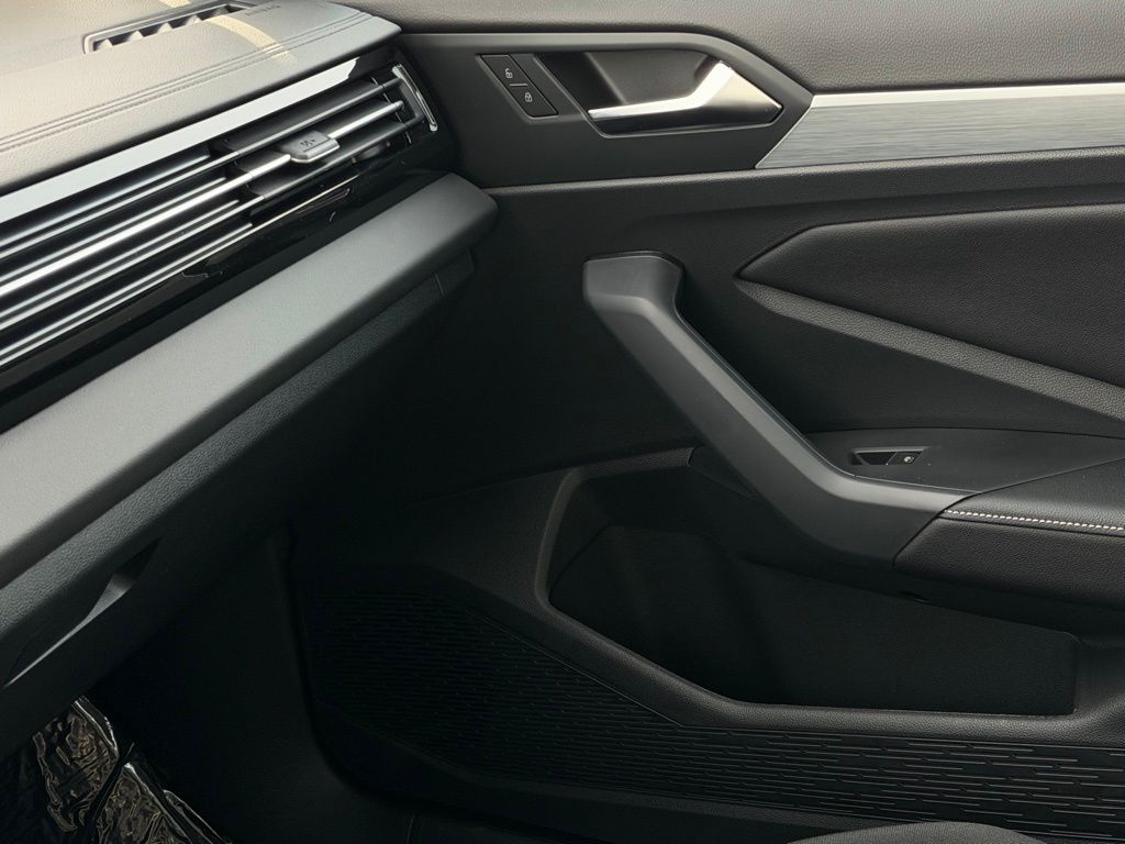 New 2026 Gray Volkswagen 1.5T S image 32