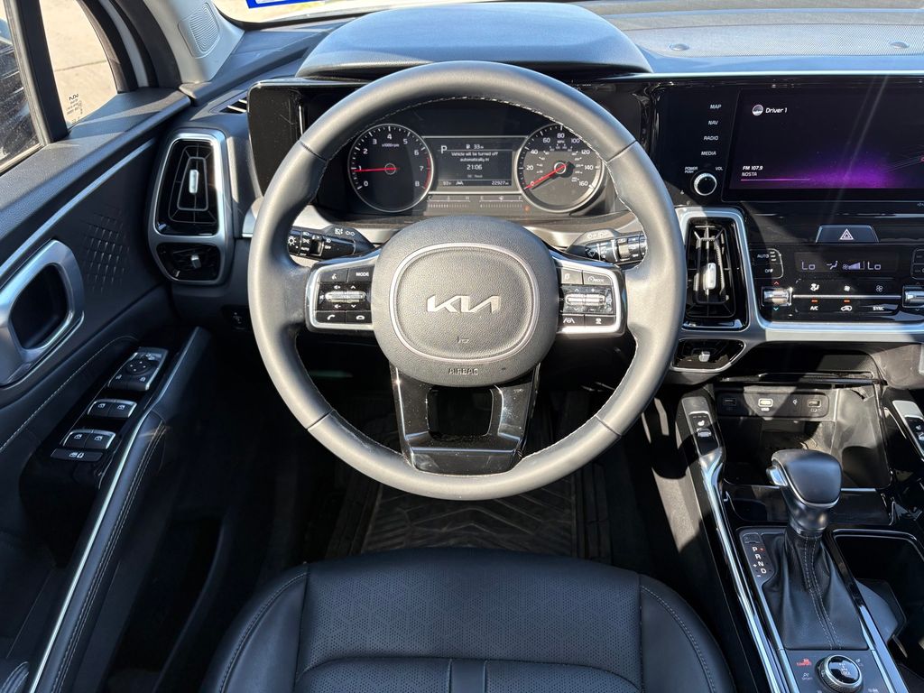 2022 Kia Sorento SX White at North Houston Mitsubishi