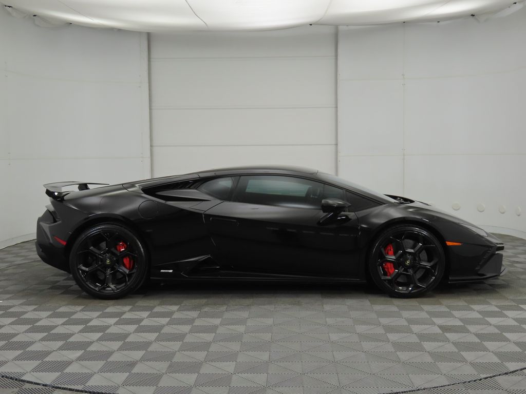 Thumbnail: 2024 Lamborghini Huracan - 4