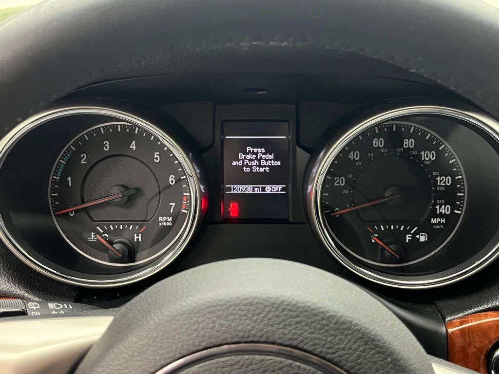 Thumbnail: 2013 Jeep Grand Cherokee - 11