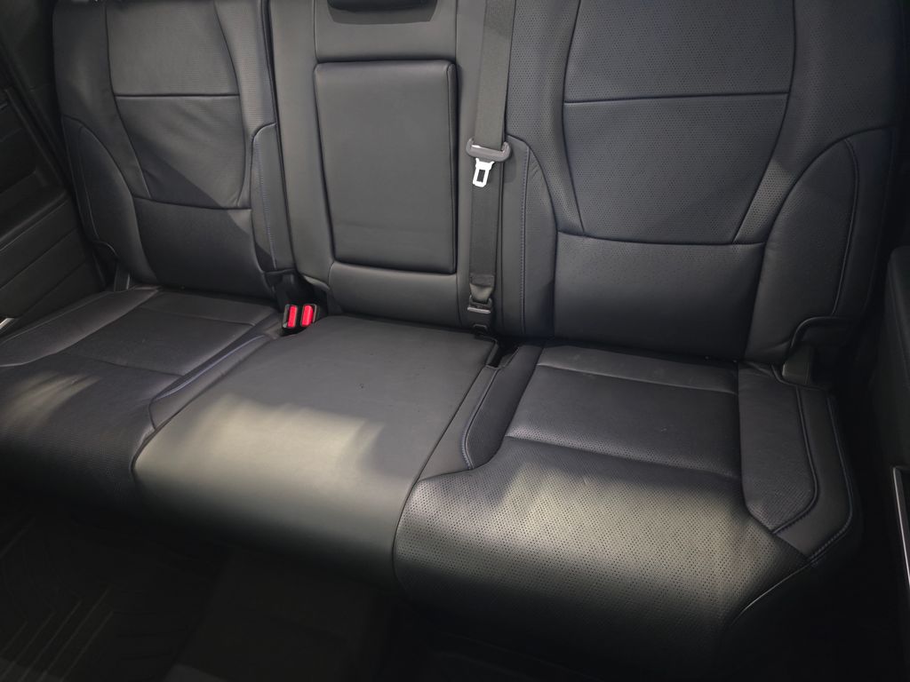 Used 2024  Toyota Platinum image 19