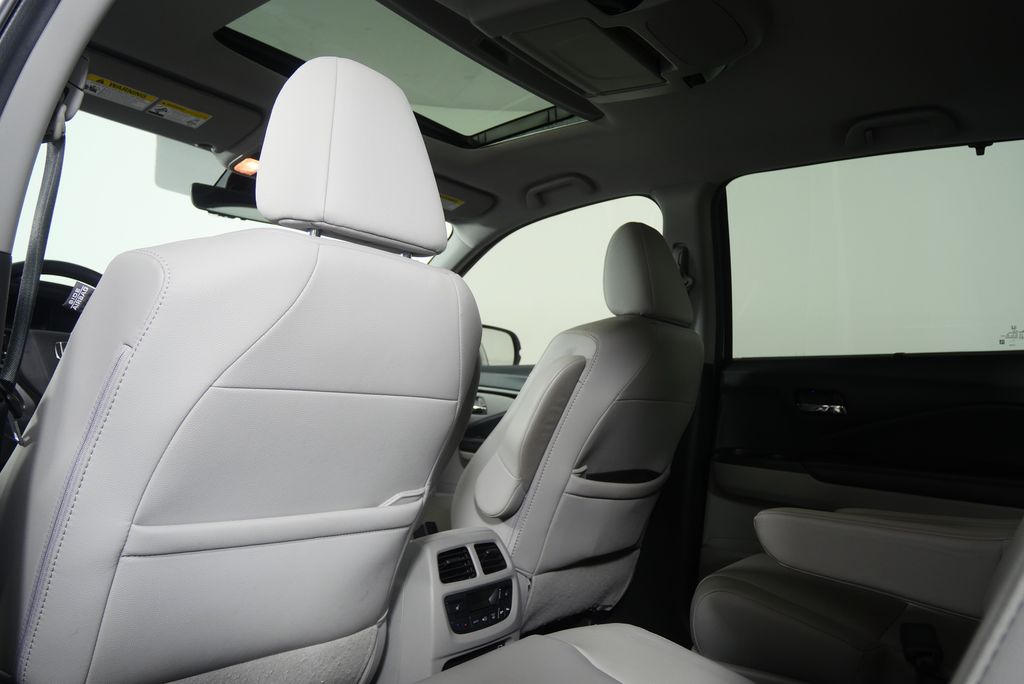 Thumbnail: 2022 Honda Pilot - 19