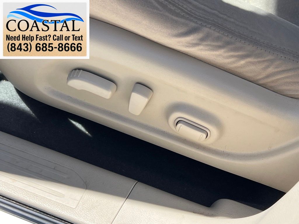 2017 Nissan Murano SV White at Coastal Chevrolet Cadillac