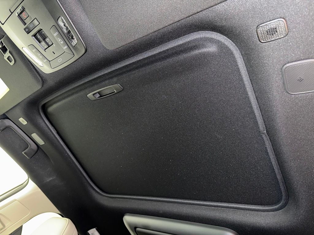 Thumbnail: 2026 Toyota Sienna - 19