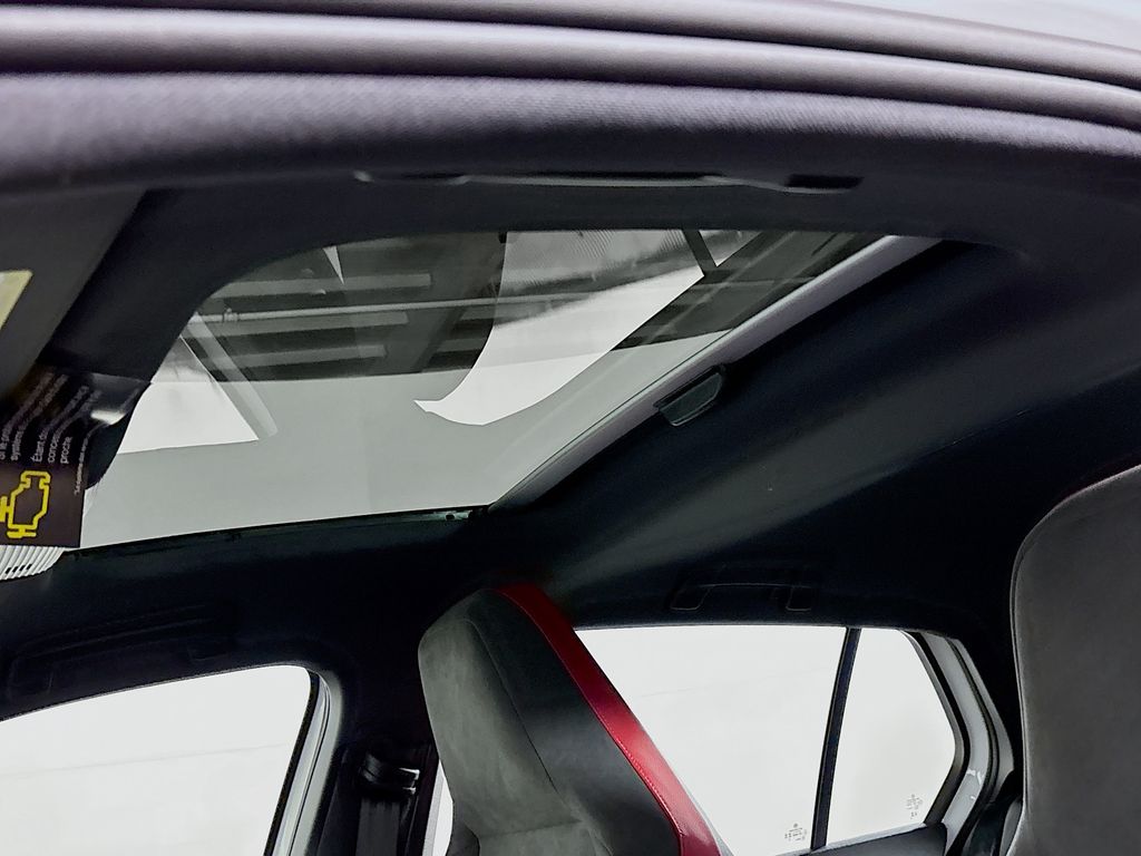 2025 Volkswagen Golf GTI 2.0T SE