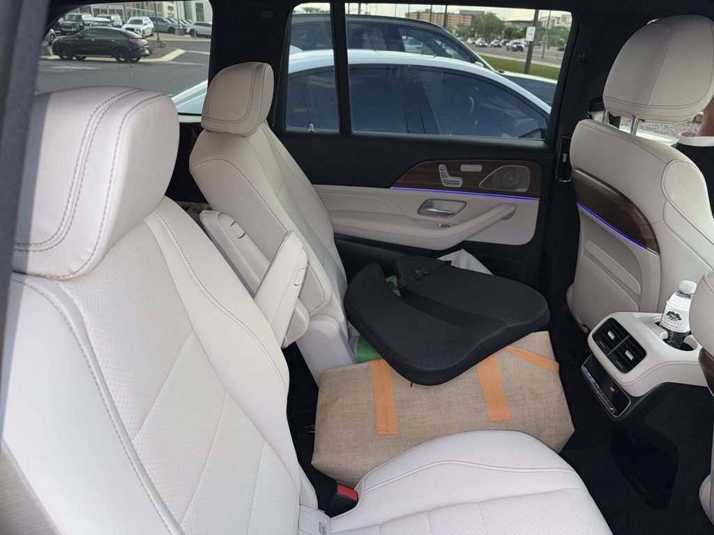 Thumbnail: 2025 Mercedes-Benz GLS - 4