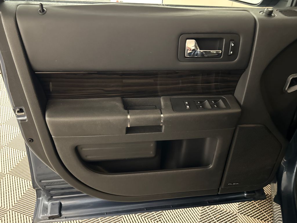 Certified Used 2019 Blue Ford SEL image 15