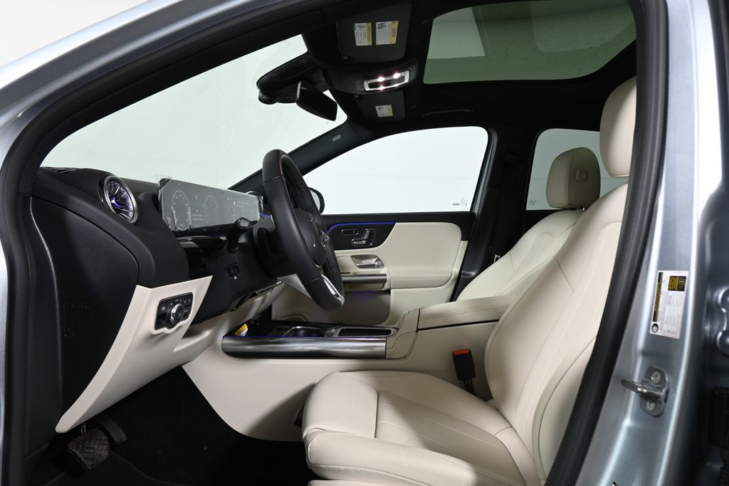 Thumbnail: 2026 Mercedes-Benz GLA - 3