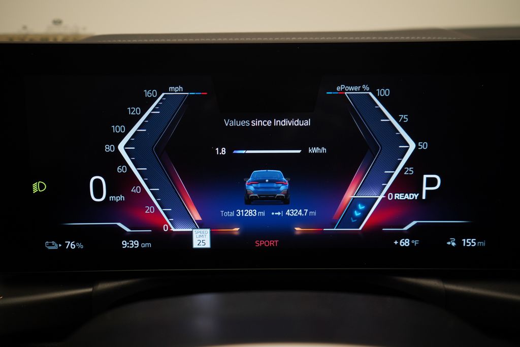 Thumbnail: 2023 BMW i4 - 12