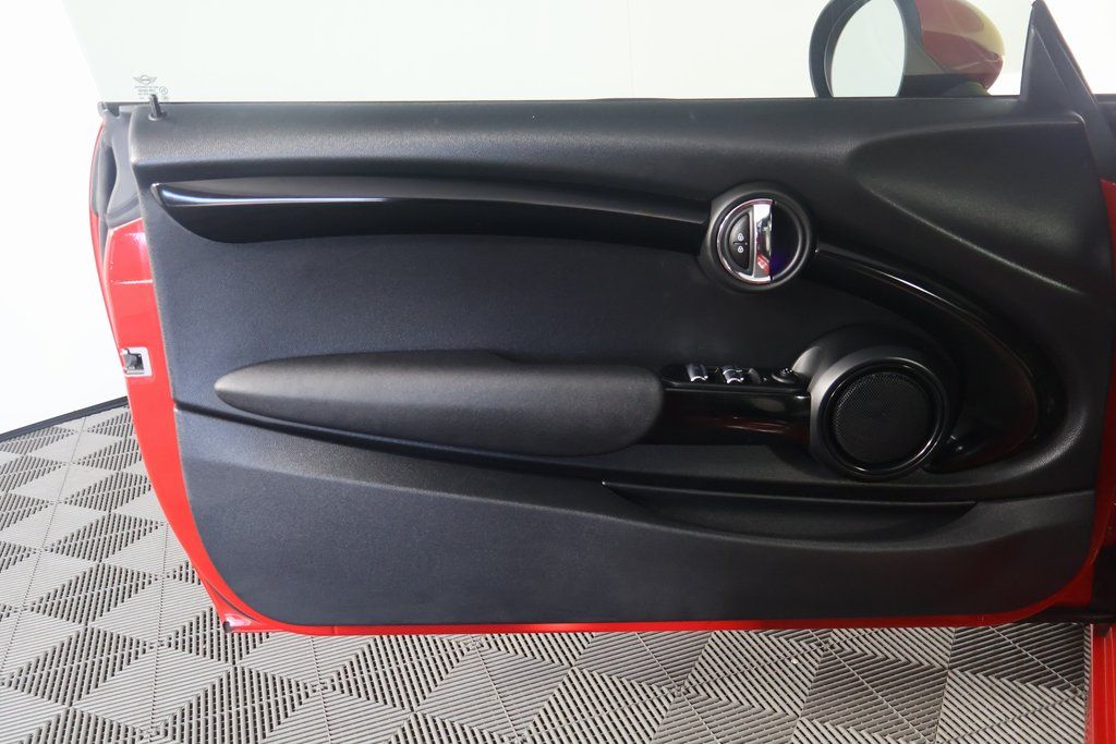 Thumbnail: 2019 MINI Cooper - 14