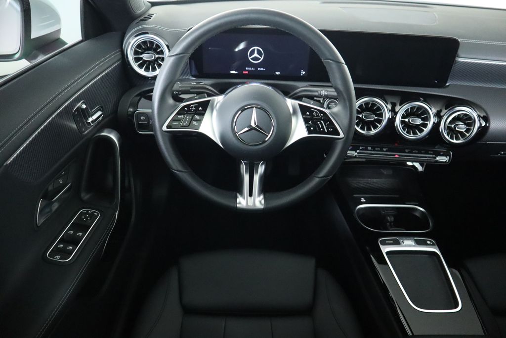 2025 Mercedes-Benz CLA 250 10