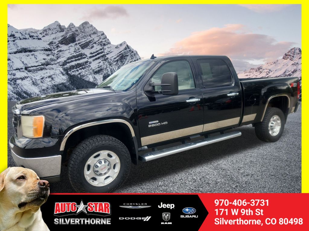Onyx Black 2010 GMC Sierra 2500HD Pickup Truck Four-Wheel Drive 6-Speed Automatic