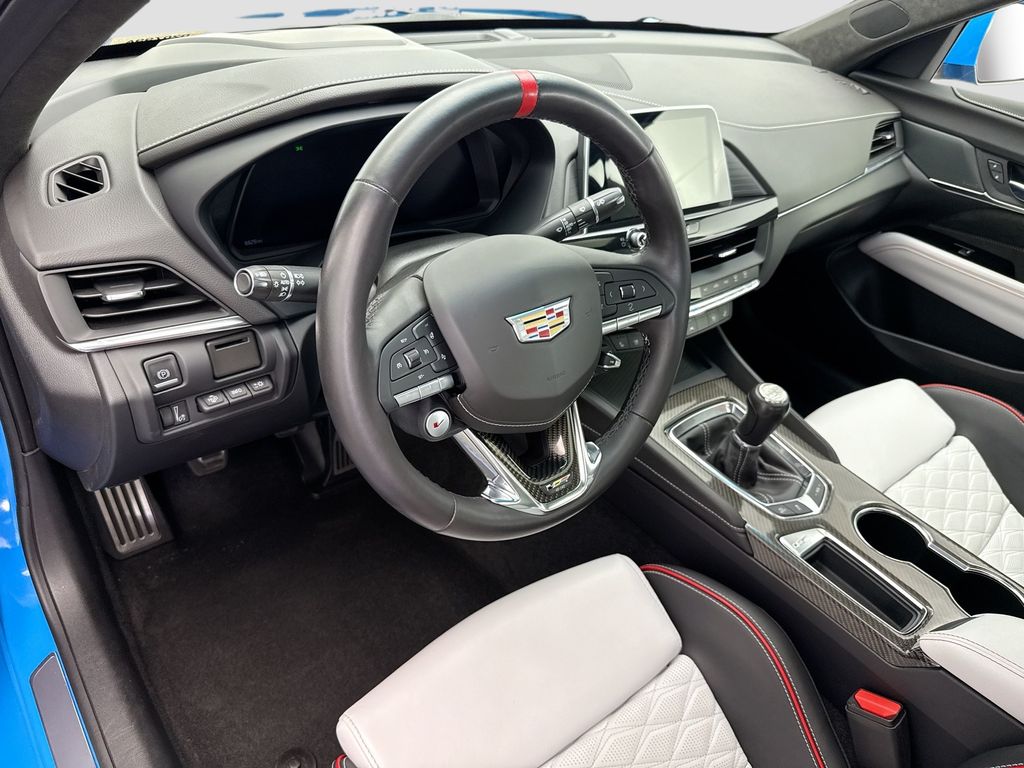 Thumbnail: 2023 Cadillac CT4 - 9