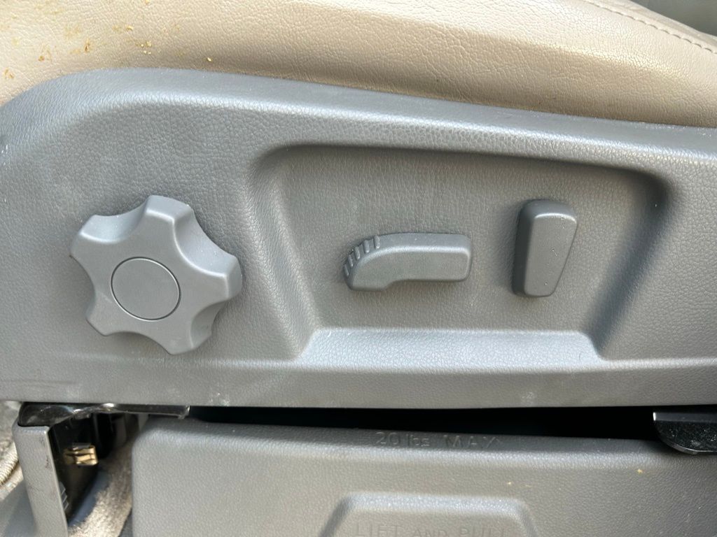 Thumbnail: 2020 Nissan NV - 15