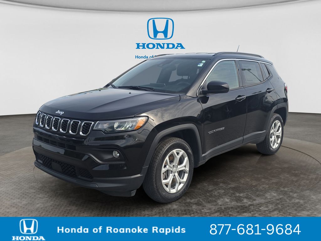 Diamond Black Crystal Pearlcoat 2024 Jeep Compass Latitude 4WD SUV / Crossover Four-Wheel Drive 8-Speed Automatic