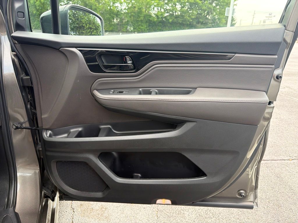 Thumbnail: 2022 Honda Odyssey - 27