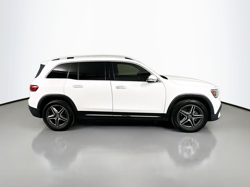 Thumbnail: 2021 Mercedes-Benz GLB - 4