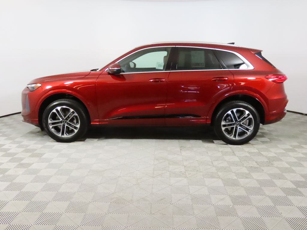 Thumbnail: 2025 Audi Q5 - 2