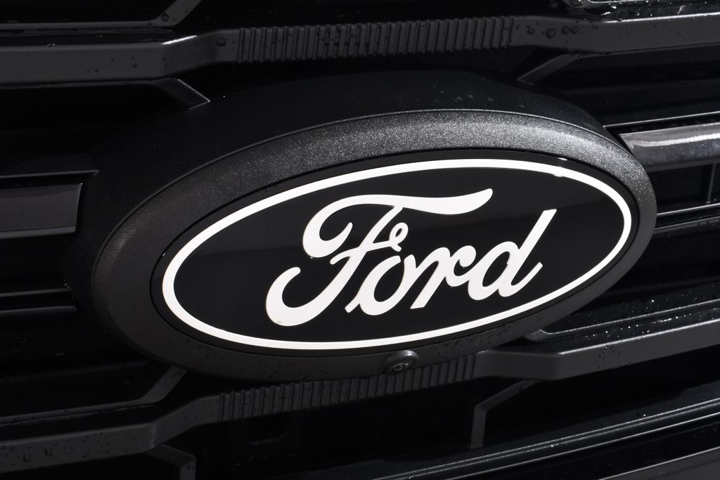 New 2026 Gray Ford XLT image 20