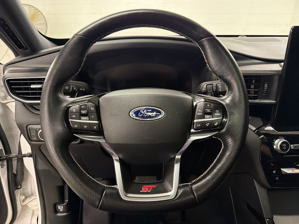 Certified Used 2022 White Ford ST image 20