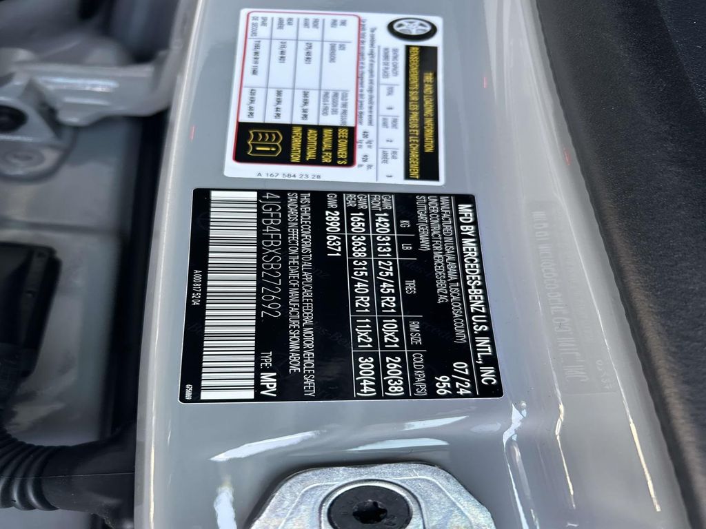 Thumbnail: 2025 Mercedes-Benz GLE - 25