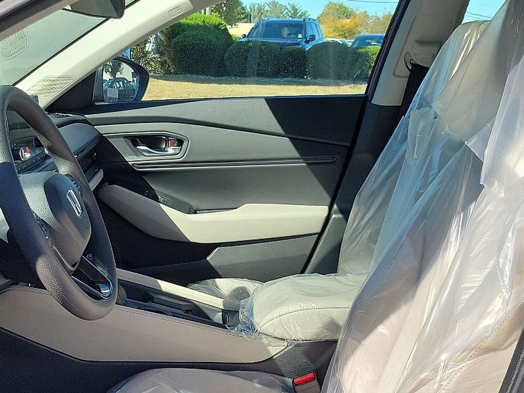 2025 Honda Accord SE 7