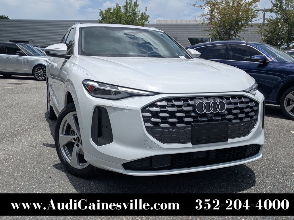  2025 Audi Q5 quattro Premium Plus 40 TFSI   
