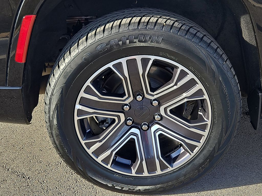 Used 2024 Jeep Wagoneer L For Sale in Farmington, AR