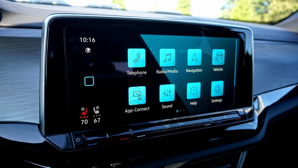2026 Volkswagen Atlas Cross Sport SE w/Tech - Photo 14