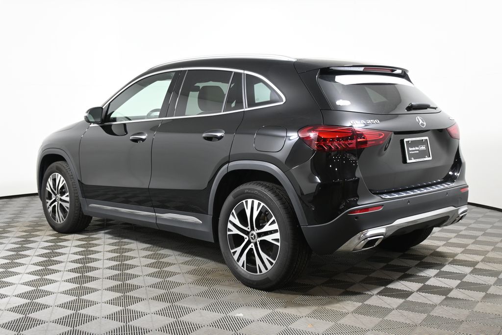 2025 Mercedes-Benz GLA 250 4MATIC 7