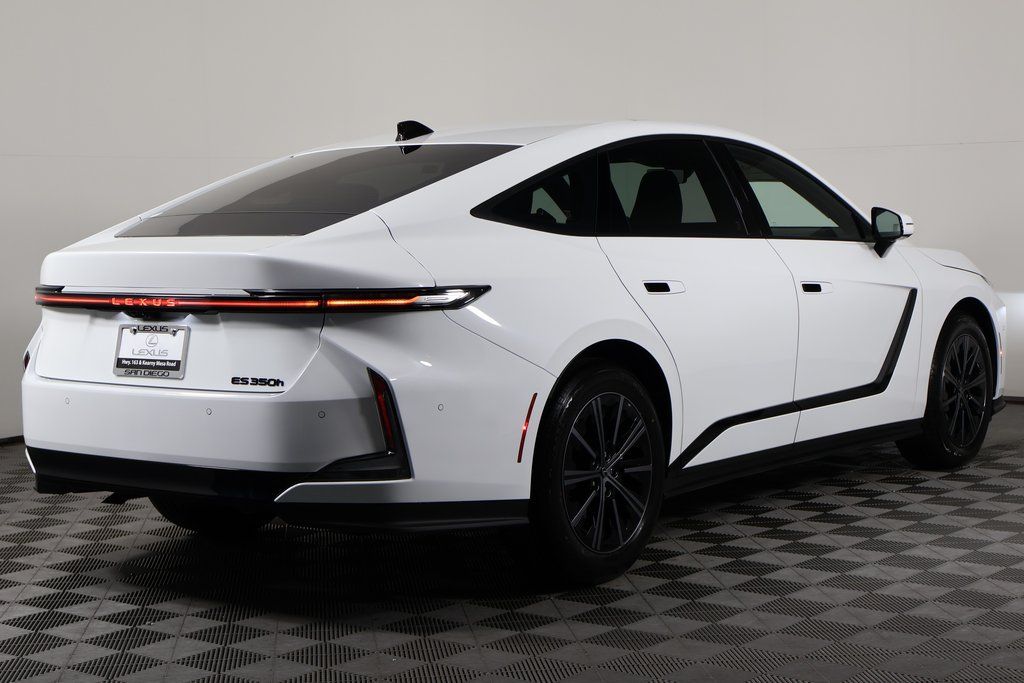 Thumbnail: 2026 Lexus ES - 2