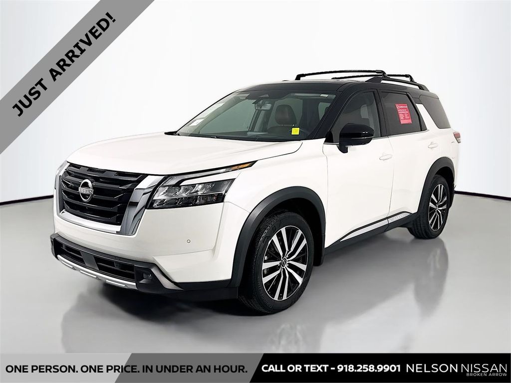 2023 Nissan Pathfinder Platinum 4WD
