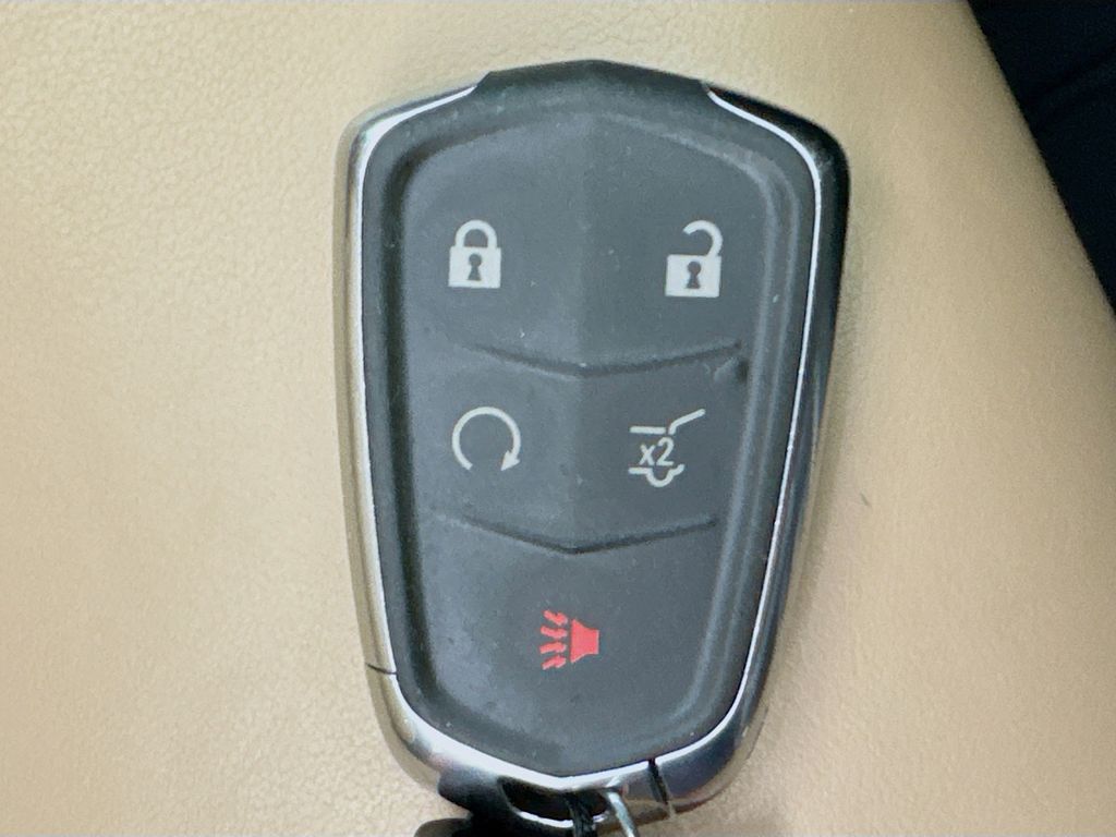 Used Car 2018 Cadillac Xt5  Platinum For Sale Under $25,000 In San Antonio, Texas