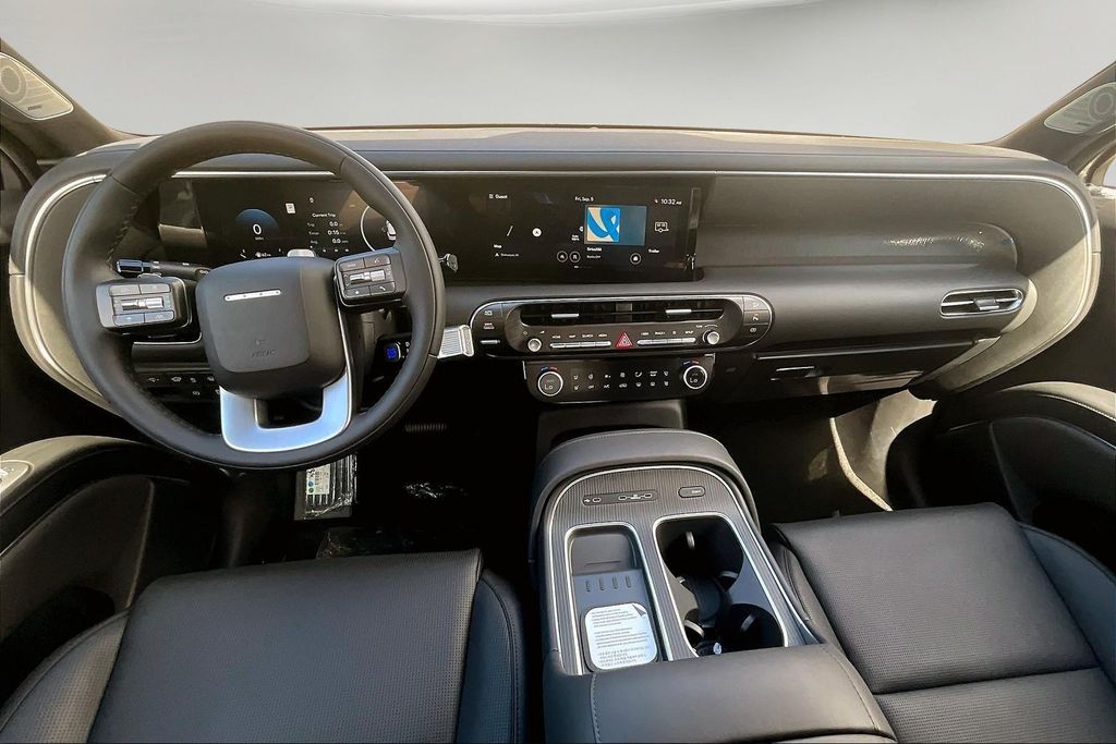 New 2026 Silver Hyundai Calligraphy image 5