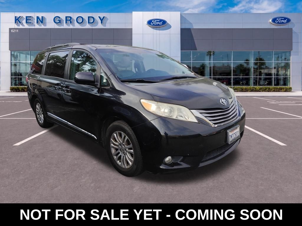 Attitude Black 2015 Toyota Sienna XLE Premium 8-Passenger Minivan Front-Wheel Drive 6-Speed Automatic Overdrive