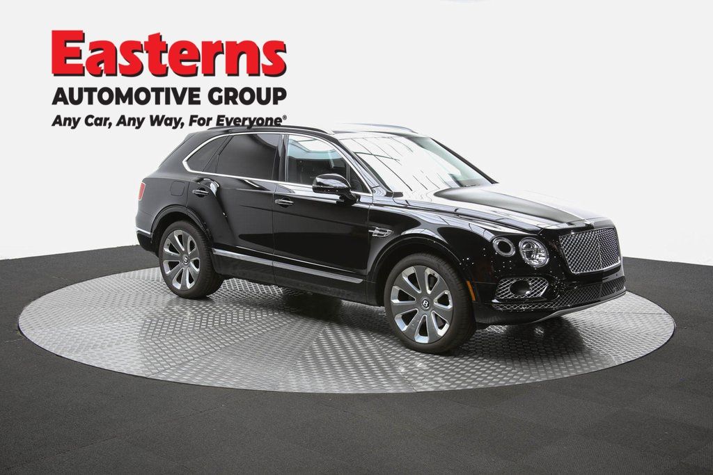 Used 2018 Black Bentley Mulliner image 64