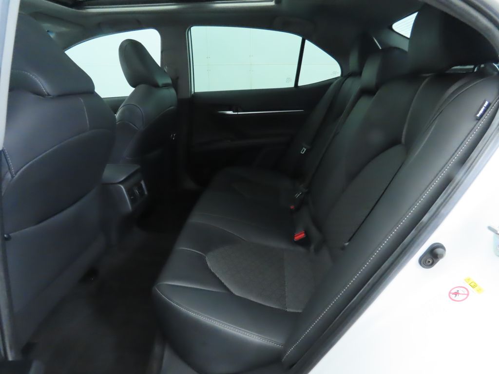 Thumbnail: 2019 Toyota Camry - 22