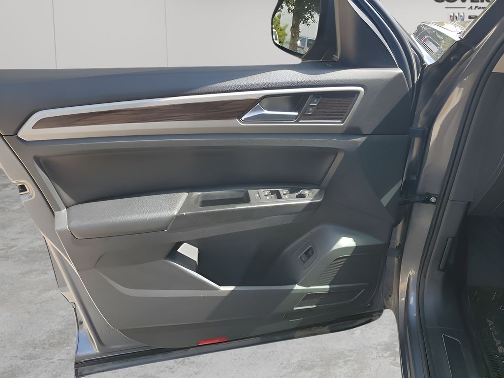 Used Car 2021 Volkswagen Atlas  3.6l V6 Se W/technology For Sale Under $25,000 In Austin, Texas